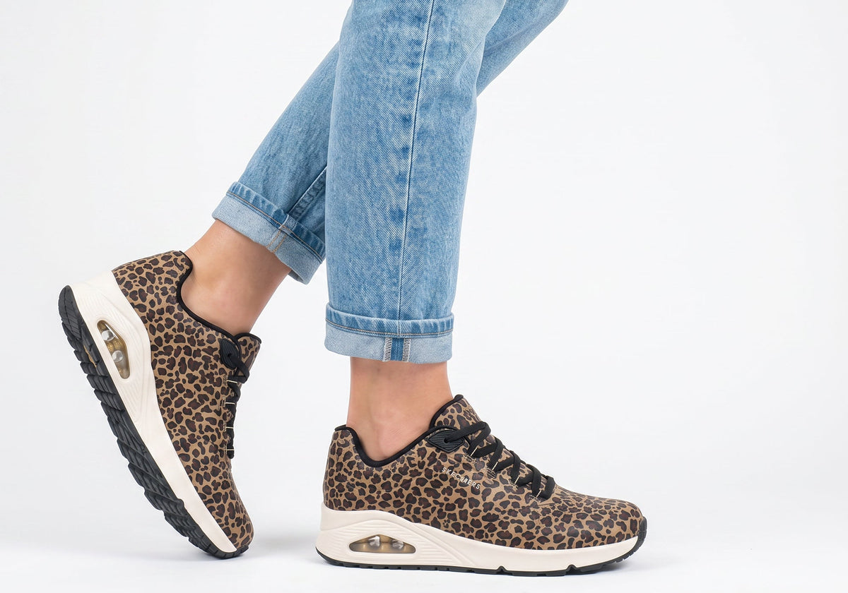 Skechers Womens Uno Kat Neato Comfortable Lace Up Shoes
